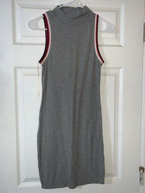 4/$30 Gray Ribbed Knit Dress